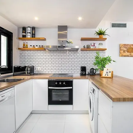 Apartment Beautiful 2 Bedrooms In Puerto Banus