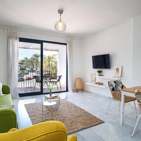 Beautiful 2 Bedrooms In Puerto Banus *