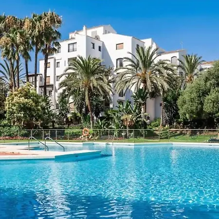 Apartment Beautiful 2 Bedrooms In Puerto Banus *