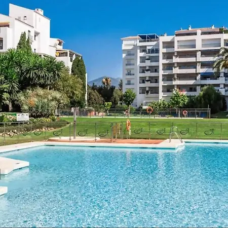 Beautiful 2 Bedrooms In Puerto Banus Apartment
